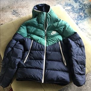 Nike Men’s Sportswear Windrunner Down Jacket